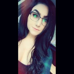 Meet your Posher, Kristen